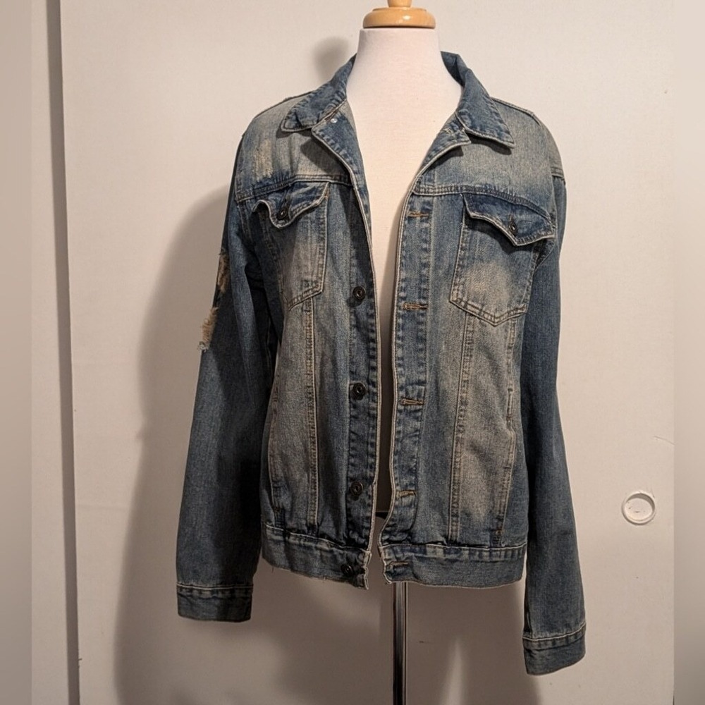 Distressed Jean‎ Jacket